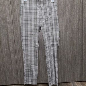 Women’s Bi-Stretch Skinny Pants